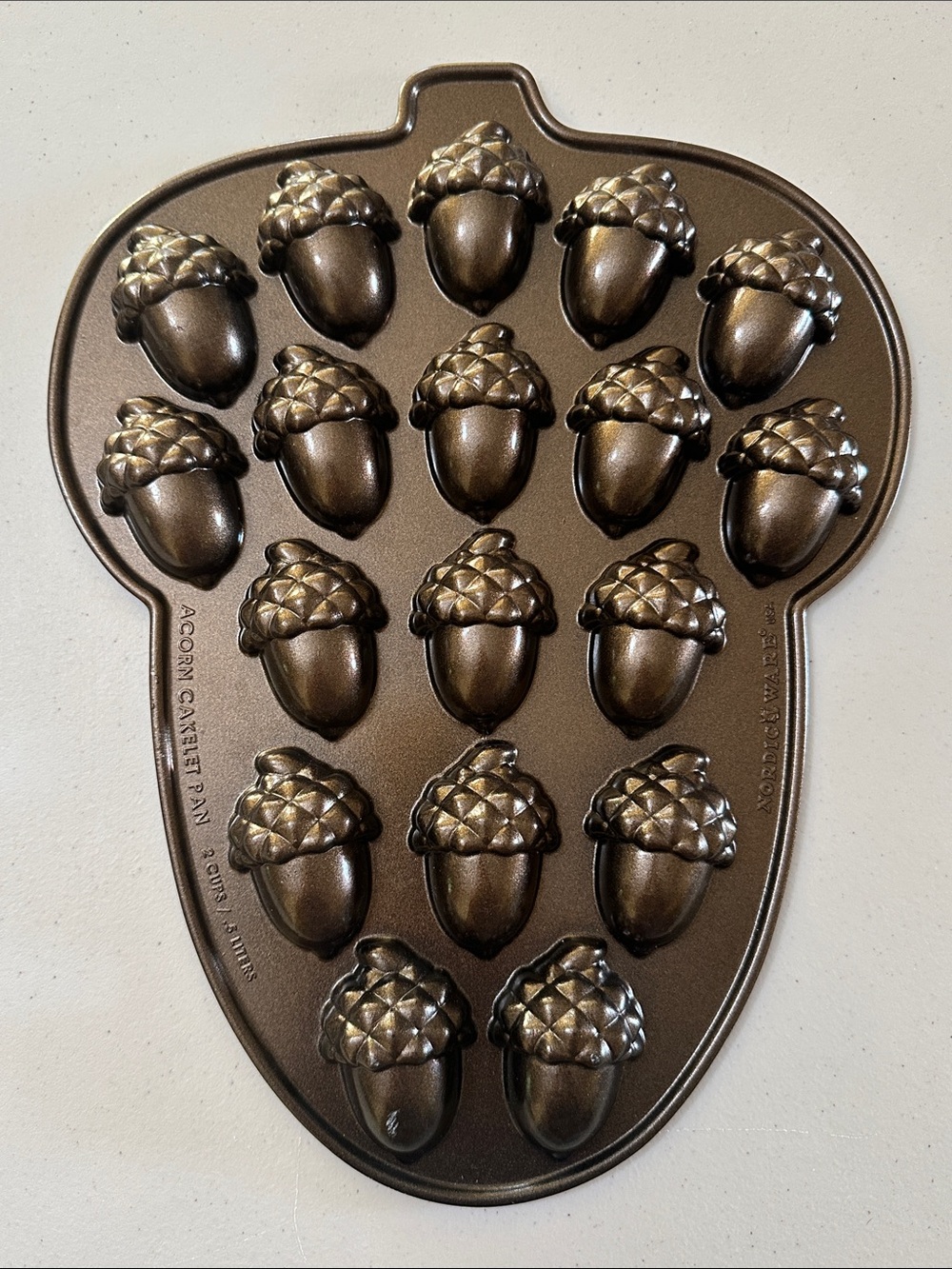 Nordic Ware Bronze Acorn Cakelet Pan